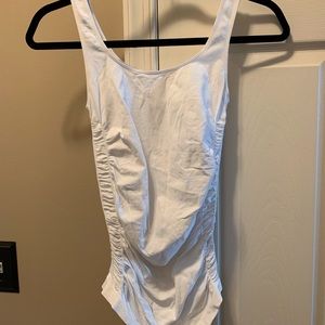 Ingrid & Isabel Nursing tank